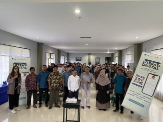Seminar dan Workshop ICT Watch dan WhatsApp Indonesia Mendorong Literasi Digital di Ternate