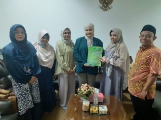Bikin Bangga, Mahasiswa Unisa Bandung Raih Juara III Lomba Essay Tingkat Nasional