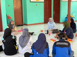 Kolaborasi Unismuh Makassar dan Unamin Berdayakan Masyarakat Kampung Arar Manfaatkan Limbah Udang Jadi Produsen Pupuk Organik