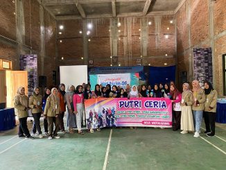 Mahasiswa KKN ISIMU Pacitan Berikan Edukasi dan Keterampilan untuk Remaja Putri Desa Watukarung