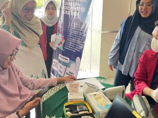 Bazar UM Surabaya: Inovasi dan Wirausaha Mahasiswa Keperawatan