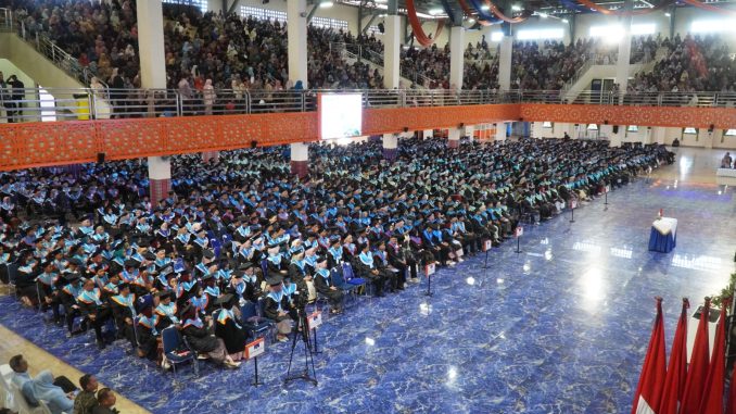 Wisuda ke-85 Unismuh Makassar: Cetak 1.376 Lulusan dan Targetkan Bereputasi Global