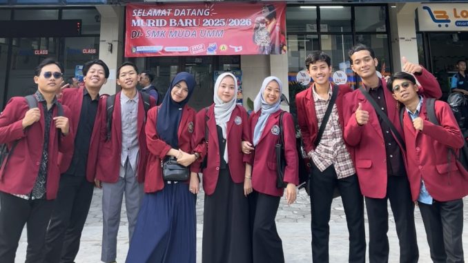 Kolaborasi Kampus dan Sekolah Mahasiswa PAI UMM Terjun Magang di SMK Muhammadiyah 2 Malang Kolaborasi Kampus dan Sekolah Mahasiswa PAI UMM Terjun Magang di SMK Muhammadiyah 2 Malang