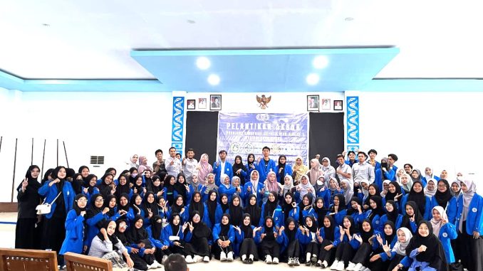 FTIK UIAD Sinjai Dorong Kepemimpinan Mahasiswa yang Berorientasi Pengabdian