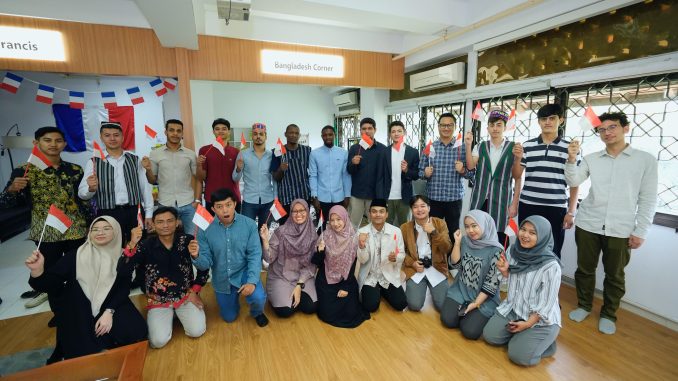 Mahasiswa 7 Negara Meriahkan Cultural Sharing IPIEF UMY: Jembatani Budaya, Eratkan Persahabatan