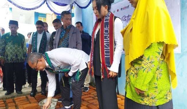 Menko Pangan Berikan Bantuan Rp 200 Juta untuk Pembangunan Gedung UNIMOF