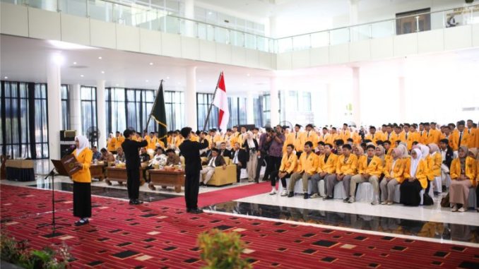 Masta UMKU 2025: Rektor Tekankan Mahasiswa Baru Jadi Generasi Trengginas
