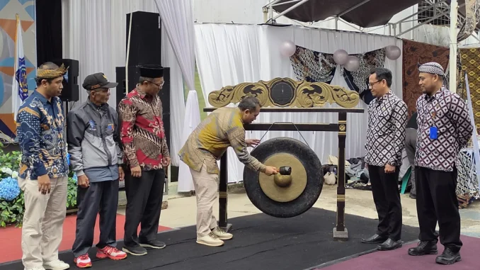 UM Kuningan Gelar EXPO KKN 2025 Inovasi Mahasiswa Hadir di 27 Desa Brebes dan Ciamis