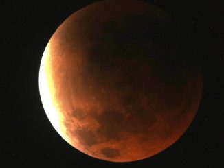 Unismuh Makassar Gelar Pengamatan Gerhana Bulan Total dan Salat Khusuf