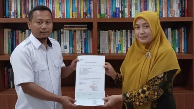 BSI Salurkan Beasiswa Rp50 Juta untuk 25 Mahasiswa UMB, Perkuat Komitmen Pengembangan SDM Unggul