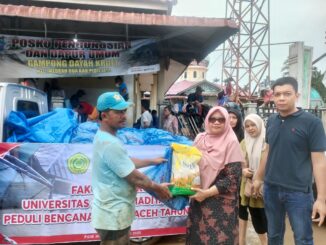 Fakultas Hukum Unmuha Salurkan 200 Paket Bantuan untuk Korban Banjir Pidie Jaya