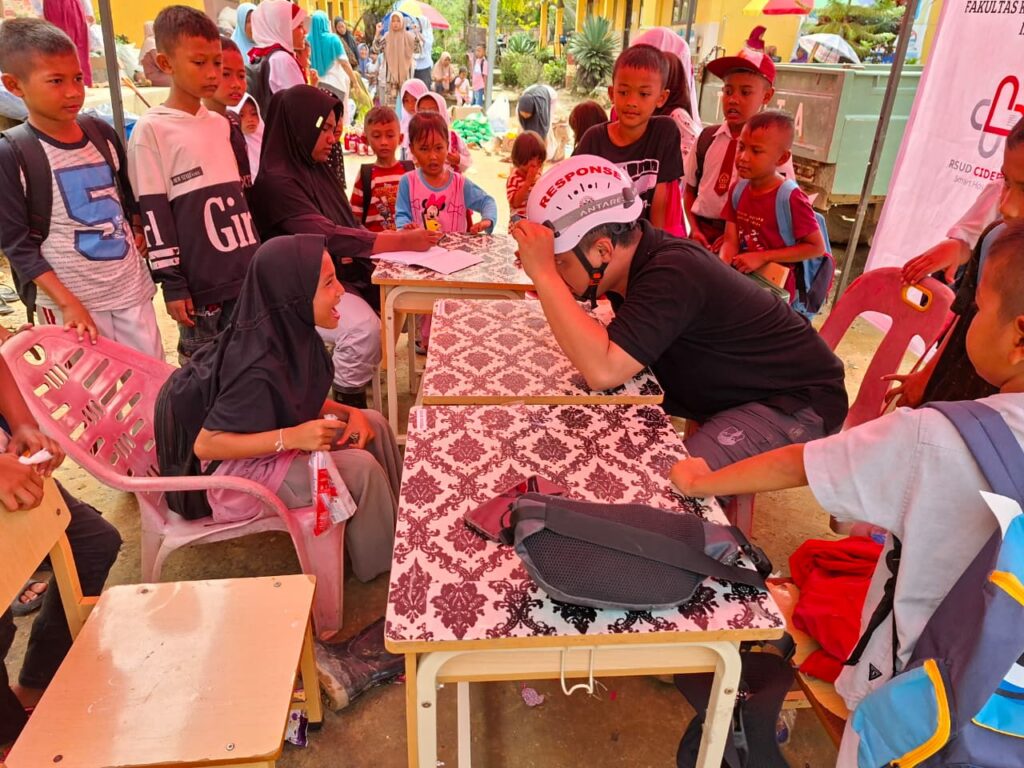 FKG UNIMUS Turun ke Aceh