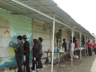 Banjar Kemantren Jadi Ruang Kolaborasi: Mahasiswa Umsida Gaungkan Lingkungan, Digitalisasi, dan Seni