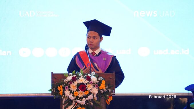 Wisudawan Terbaik UAD Tekankan Pentingnya Integritas dan Nilai Kehidupan