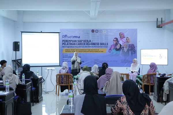 Prodi Psikologi UM Bandung Perkuat Kesiapan Karier Kader Nasyiatul Aisyiyah