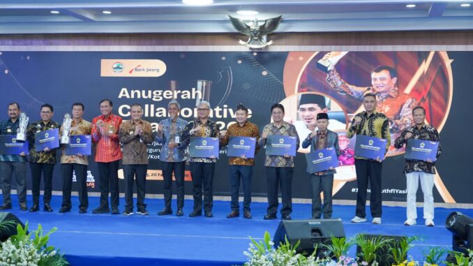UMP Raih Collaborative Award 2026, Masuk Perguruan Tinggi Terbaik Jawa Tengah