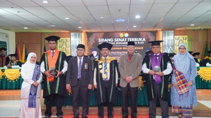 UMRI Resmi Kukuhkan Dua Guru Besar Pertama, Tonggak Sejarah Baru Kampus