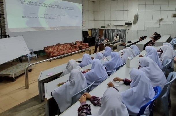 UMPWR Perkuat Jejaring Global Lewat Pembelajaran Sains Responsif Budaya Indonesia–Malaysia