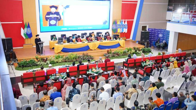 Umsida Rayakan Milad ke-37 Sekaligus Kukuhkan Guru Besar