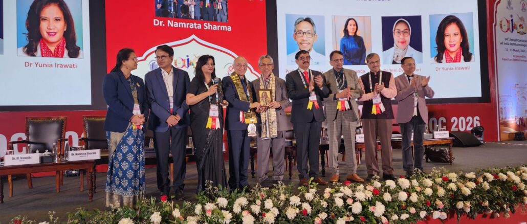 Dokter Mata Indonesia Prof Budu Terima Penghargaan Internasional di Forum Oftalmologi Dunia di India