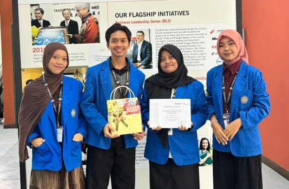 Mahasiswa Farmasi UMP Raih Penghargaan Internasional Lewat Inovasi Ramah Lingkungan