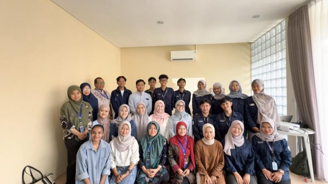 Mahasiswa ITESA Semarang Dalami Bisnis Data-Driven Lewat Kunjungan Alumni