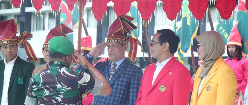 Rektor Unismuh Makassar Dikukuhkan sebagai Warga Kehormatan Kodam XIVHasanuddin