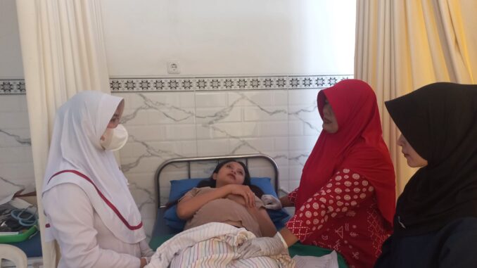 UMMAD Perkuat Kesiapan Kerja Mahasiswa, Prodi Kebidanan Jalankan Praktik Bersama IBI