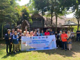 UMTAS Lakukan Kolaborasi Internasional, Olah Sampah Plastik Jadi Triplek di Saguling