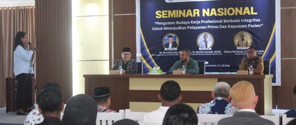 UNIMOF Gelar Seminar Nasional, Perkuat Budaya Kerja Profesional Berbasis Integritas di Sektor Kesehatan
