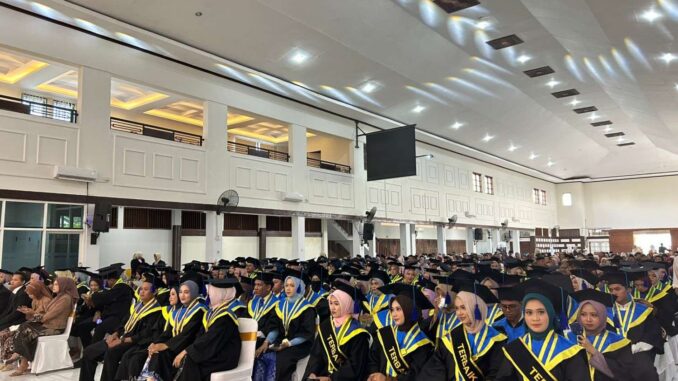 Universitas Muhammadiyah Klaten Gelar Wisuda, Tekankan Integritas dan Kesiapan Hadapi Tantangan Global