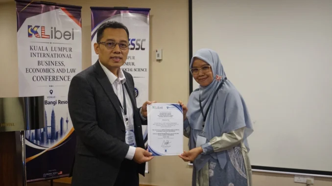 Dosen Unismuh Makassar Presentasikan Riset Tata Kelola Masjid di Forum Internasional Kuala Lumpur
