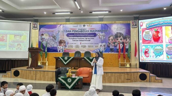 FKG Umsida Edukasi Kesehatan Gigi Anak Sejak Dini di SD Muhammadiyah 1 Sidoarjo.
