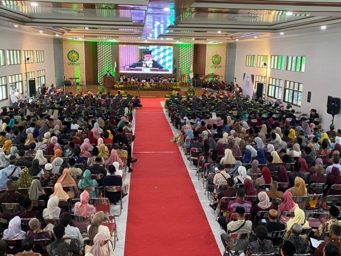 UMPWR Kukuhkan 211 Wisudawan, Dorong Lulusan Jadi Problem Solver di Era Global