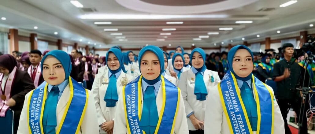UNIMUGO Luluskan 305 Lulusan, Perkuat Peran Tenaga Kesehatan untuk Masyarakat