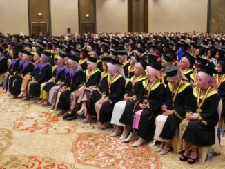 Wisuda ke-54 UMSURA Teguhkan Identitas “Kampus Para Juara”, Lahirkan Lulusan Berkarakter Unggul