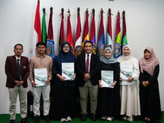 Rektor Umsura Lepas Tendik Penerima Beasiswa Luar Negeri
