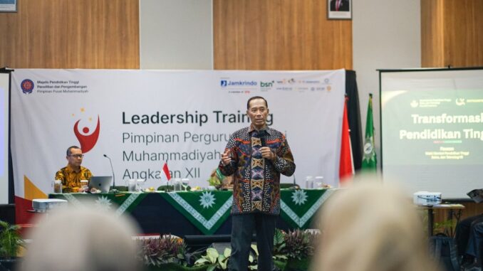Wamendiktisaintek Fauzan Sampaikan Transformasi PTMA Dimulai dari Mindset dan Kepastian bagi Mahasiswa