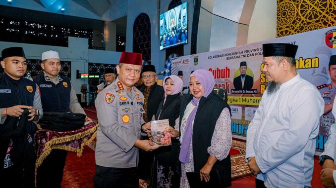Dosen UM Sumatera Barat Luncurkan Buku Pendidikan Agama dan Culture Policing untuk Penguatan Karakter Keluarga Polri