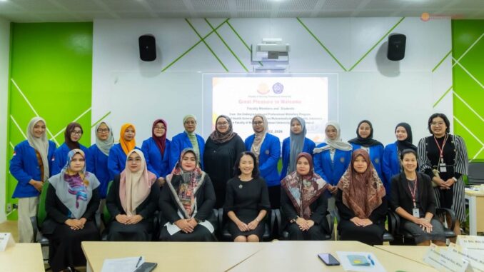 Dosen dan Mahasiswa Kebidanan UMP Laksanakan Academic Visit ke Thammasat University Thailand