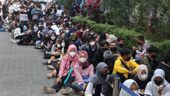 Indonesia Tumbuh, tetapi Mengapa Anak Muda Masih Cemas