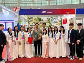 Inovasi Panel Dinding dari Limbah, Mahasiswa Arsitektur UMS Raih Medali Perak di China