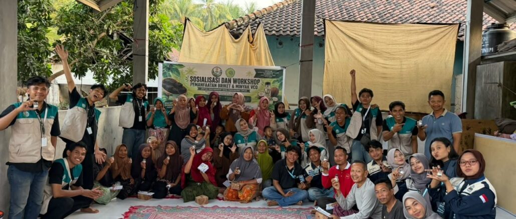 KKN UMMAT Dorong Kemandirian Desa, Mahasiswa Olah Kelapa Jadi Energi dan Produk Bernilai