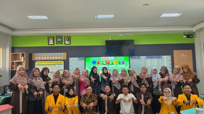PKM UMKU Dorong Inovasi Pembelajaran, Guru Aisyiyah Kudus Kembangkan Media Matematika Berbasis AR