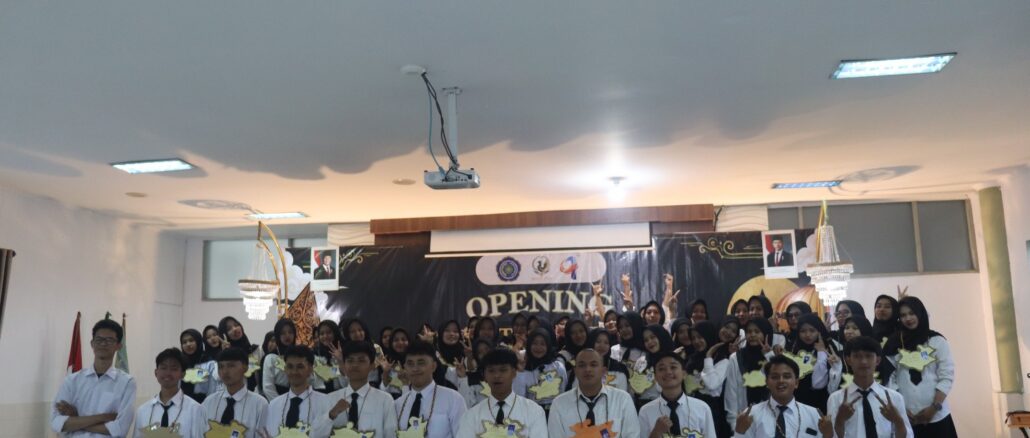 AKMT Sambut Mahasiswa Baru, Teguhkan Komitmen Bertumbuh dan Berdampak