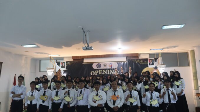 AKMT Sambut Mahasiswa Baru, Teguhkan Komitmen Bertumbuh dan Berdampak