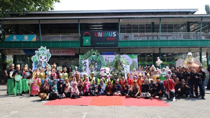 Kirab Budaya MASTA UNIMUS 2026 Kenalkan Semangat Green Campus kepada Mahasiswa Baru