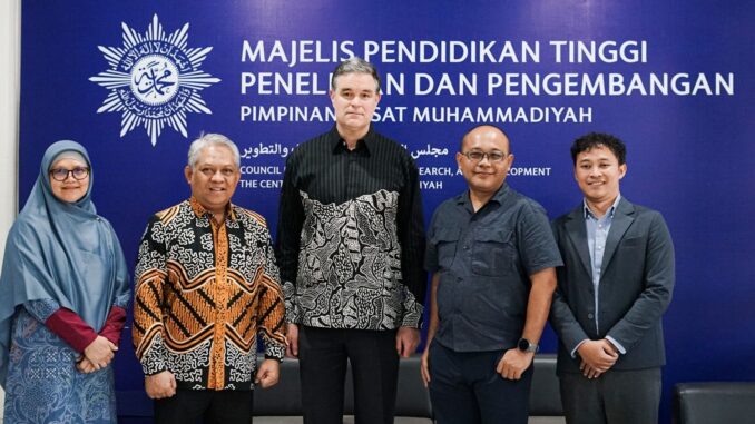 Majelis Diktilitbang Terima Audiensi Prof Hamish Coates, Bahas Masa Depan Internasionalisasi PTMA