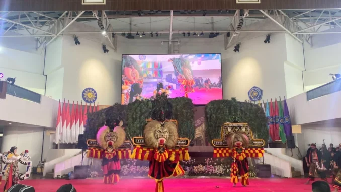 Reog Warnai Mastamaru 2026, UMPO Kenalkan Budaya Ponorogo kepada Mahasiswa Baru