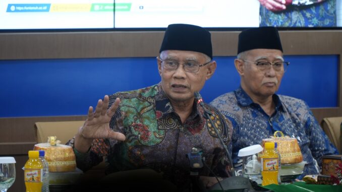 Silaturahmi di Unismuh, Haedar Nashir Tekankan Pentingnya Memahami Kaderisasi Muhammadiyah secara Utuh